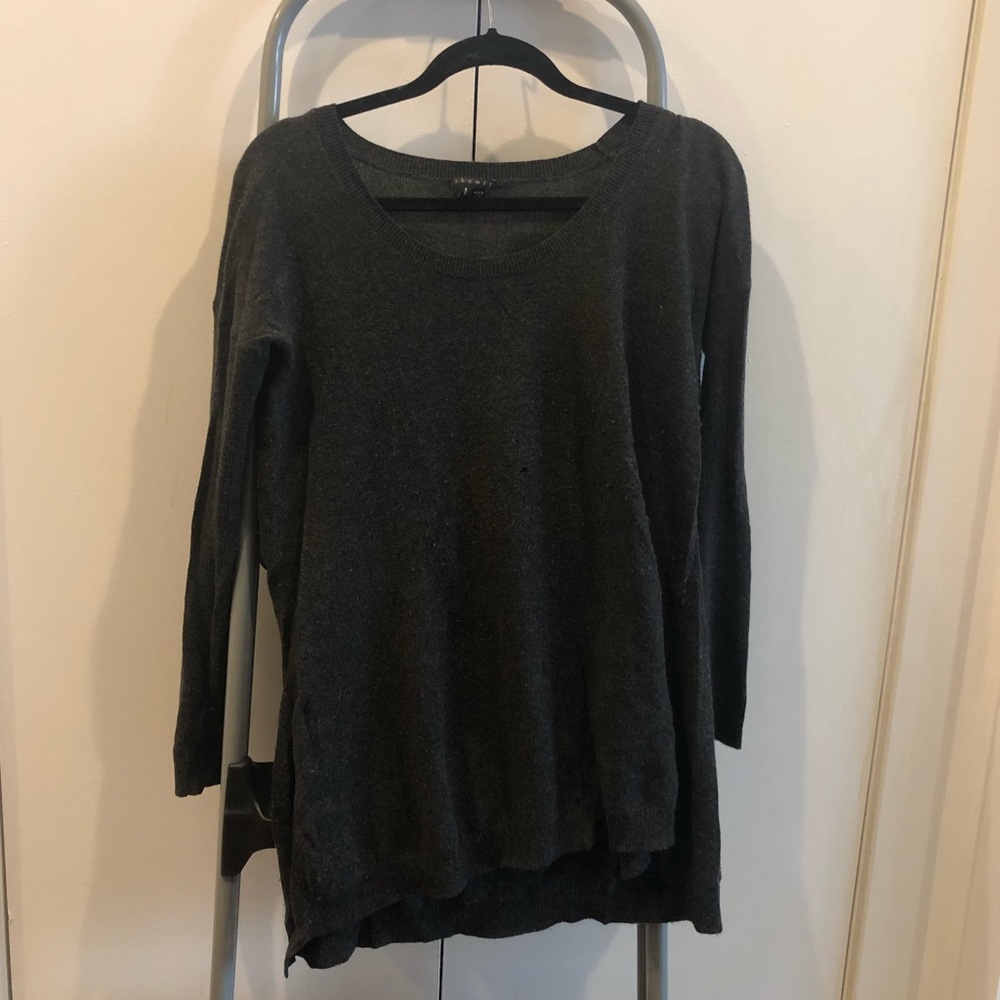 Theory scoop neck cashmere sweater